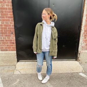 Levi’s Light Wash Ripped Jeans